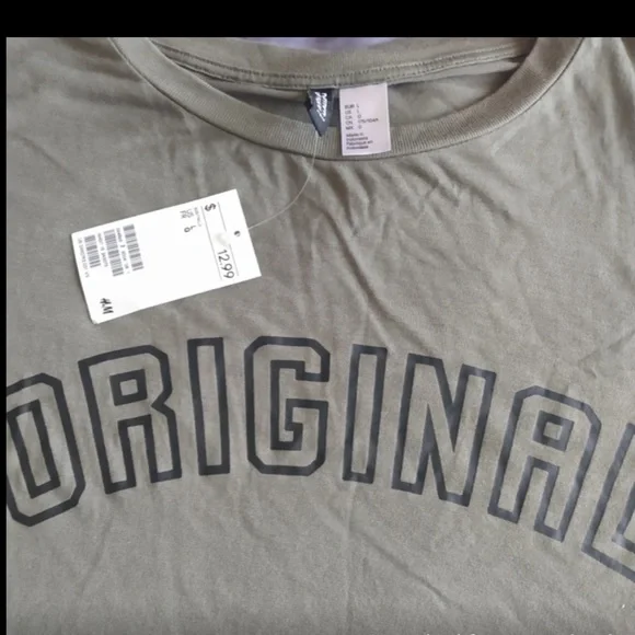 H M Tops Nwt Womens Hm Divided Original Print Tshirt Size L 0
